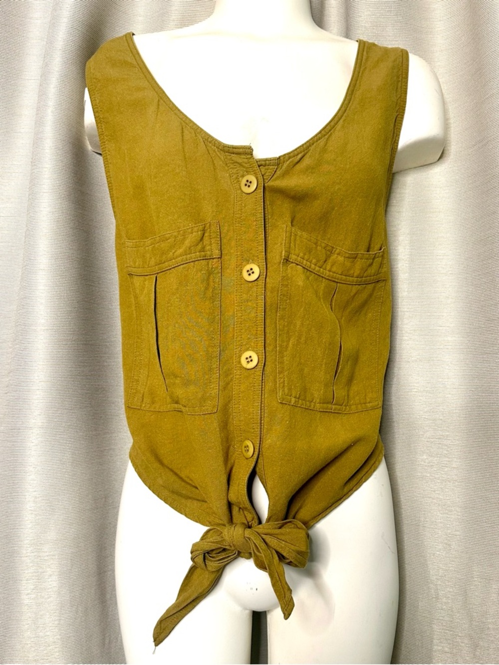 Tie-Front Slow Fashion hemp top